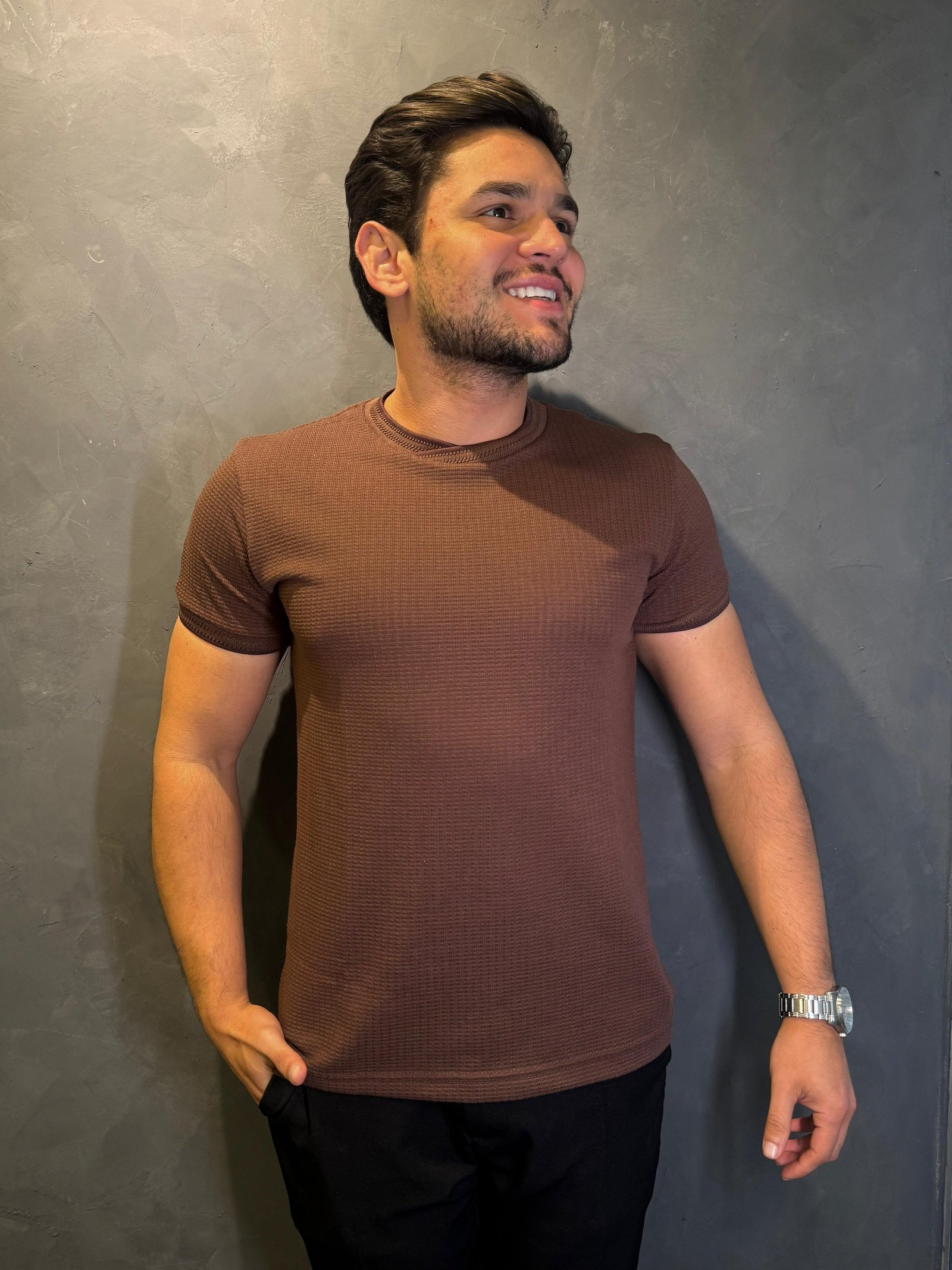 Louse Gola Cruzada Marrom