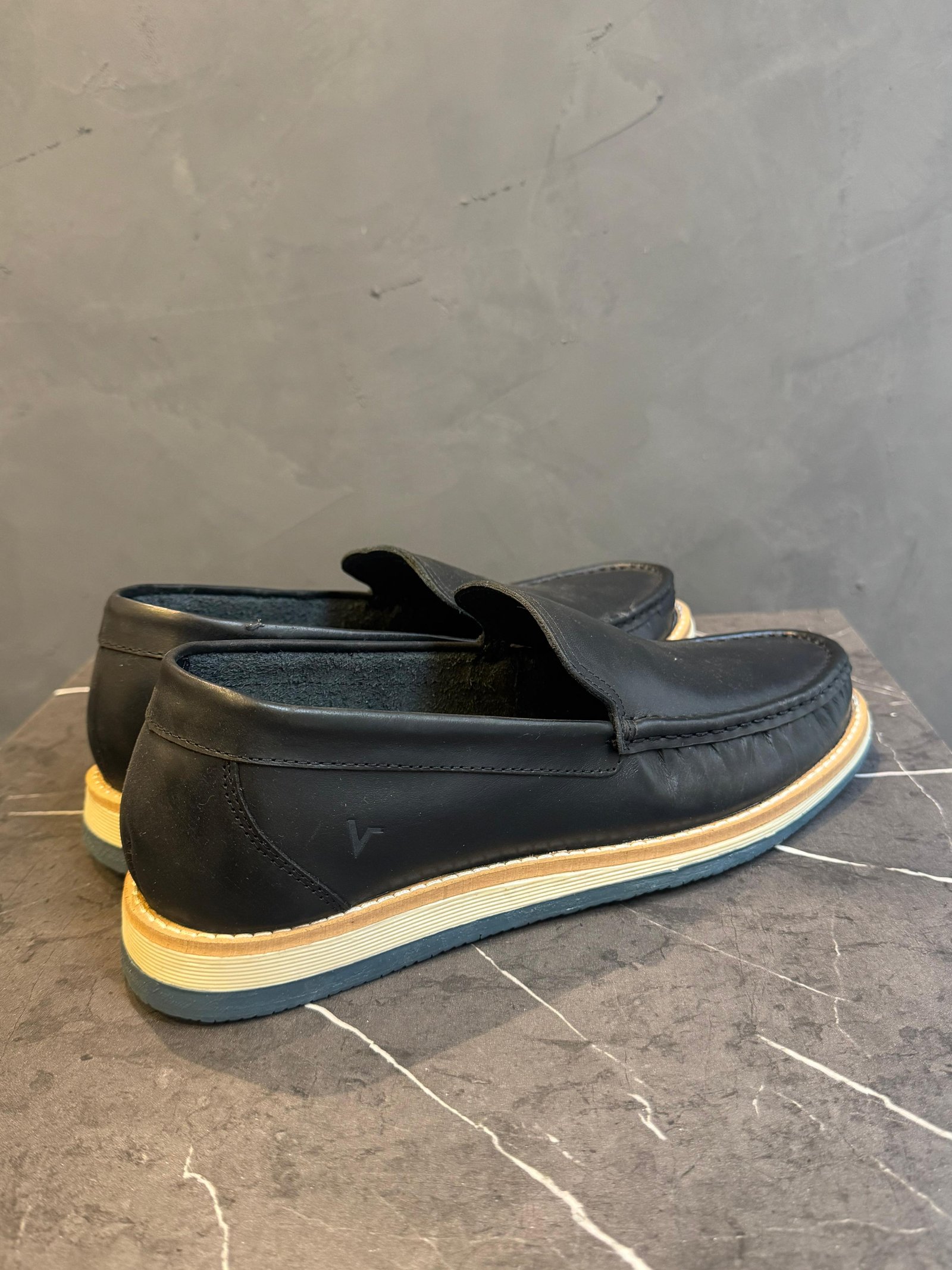 Mocassim Preto - Imagem 1