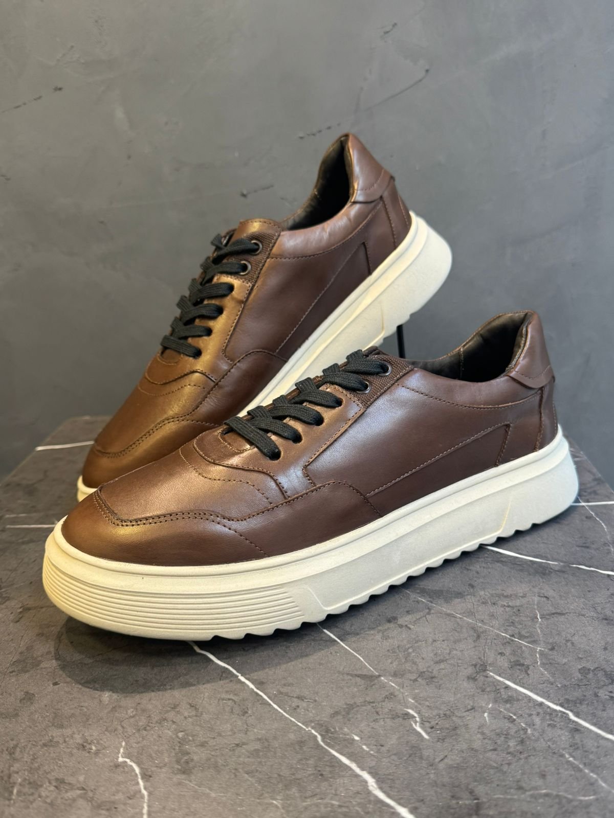 Sneaker Beriut Café