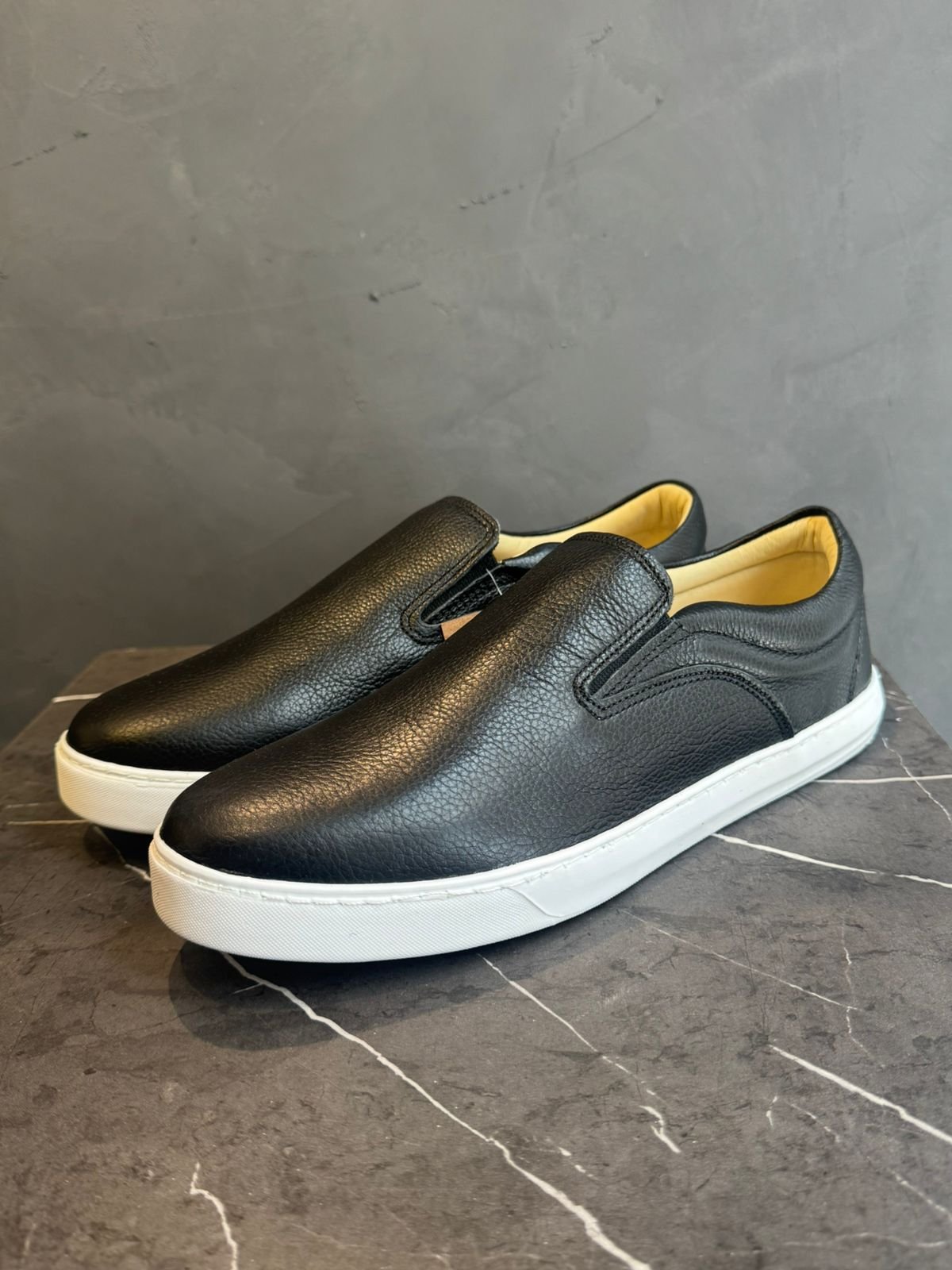 Slip On Preto e Marrom