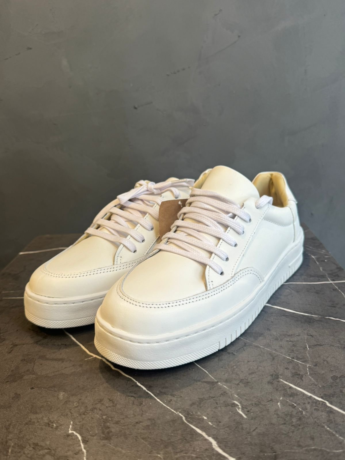 Sneaker Withe e All Black